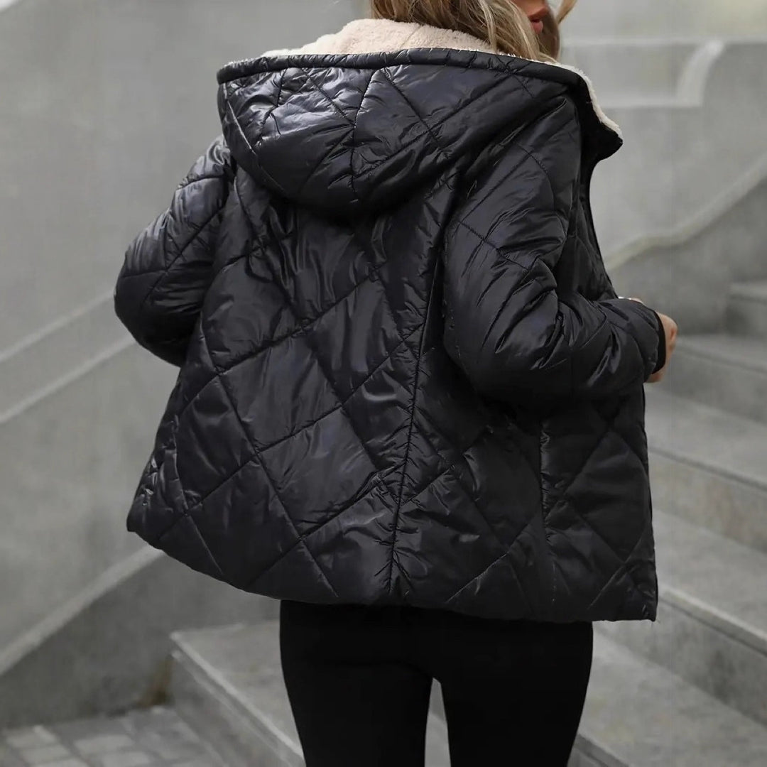 Damen Steppjacke mit Teddyfell-Innenfutter und Kapuze EB