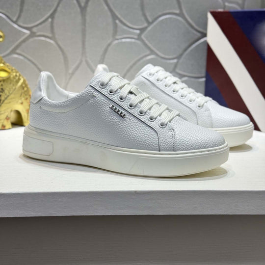 Damen Sportliche Premium Sneakers mit strukturiertem Obermaterial und komfortabler Dämpfung EB