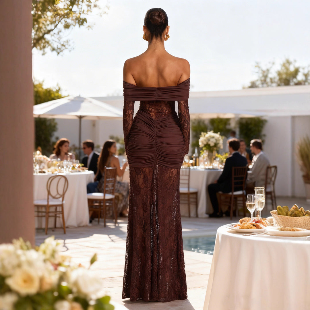 Damen Elegantes Spitzen Abendkleid mit schulterfreier Silhouette und raffinierten Rüschendetails EB
