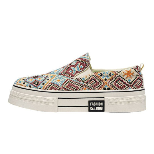 Damen Modische Slip-On Sneakers mit einzigartigem gewebtem Design EB