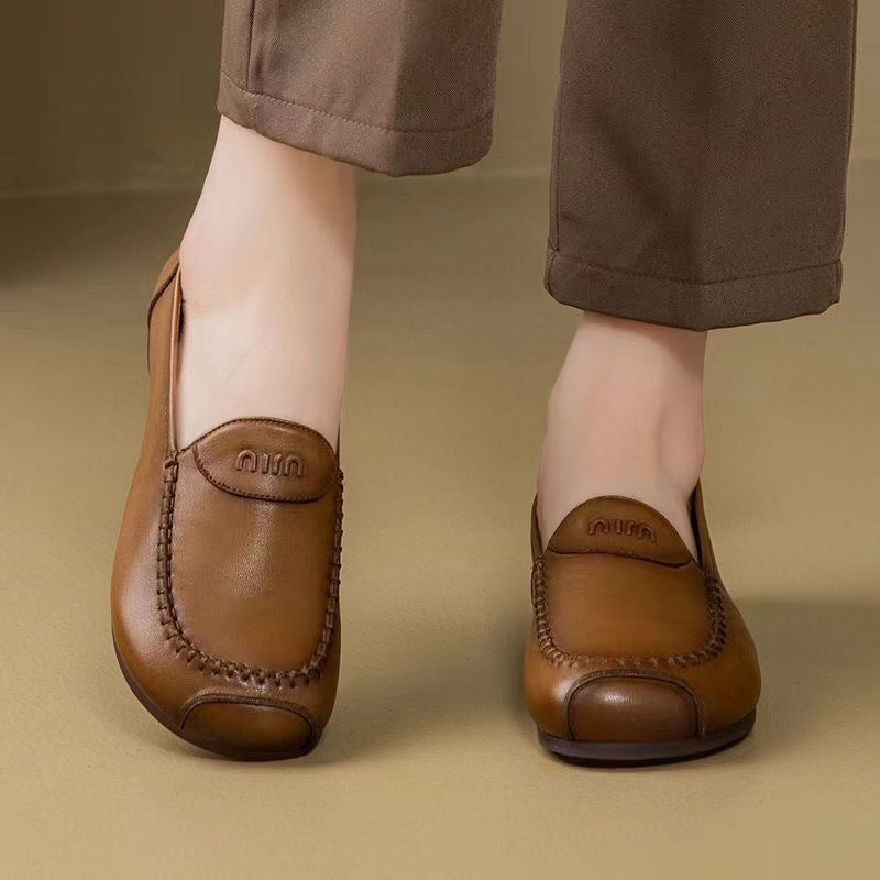 Damen Bequeme Mokassins mit feiner Lederverarbeitung und eleganter Naht EB