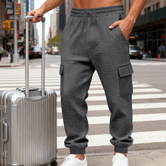 Herren Texturierte Cargo-Jogginghose mit Tunnelzug, aufgesetzten Klappentaschen und gerippten Bündchen EB