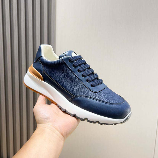 Damen sportive Sneakers mit bequemem Fußbett und atmungsaktiver Oberflächenstruktur EB