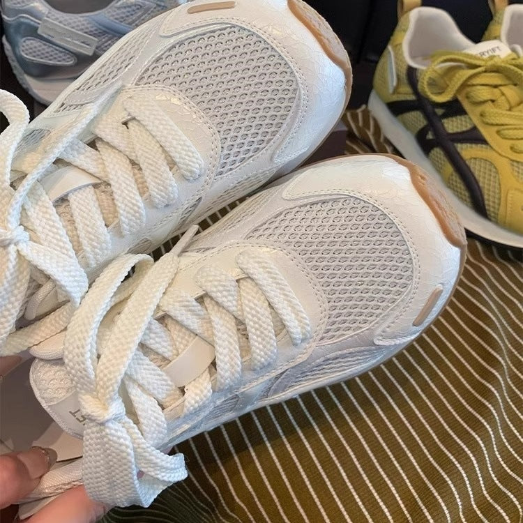 Damen Sportliche Sneaker mit atmungsaktiver Mesh-Oberfläche und stabilisierender Sohle EB