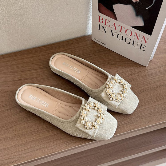 Damen Slipper mit eleganter Perlenschließe EB