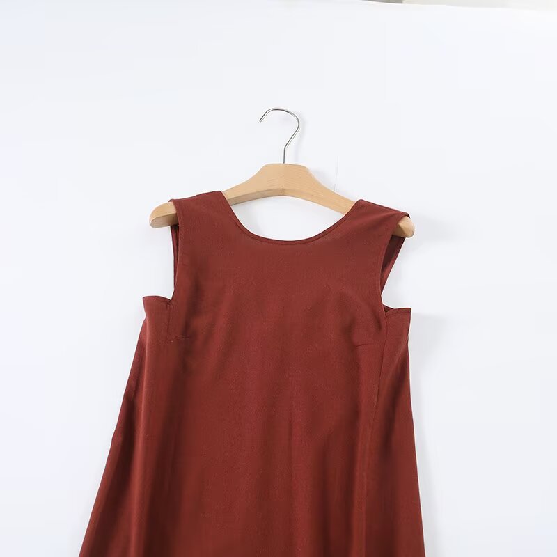 Damen Maxikleid mit elegantem V-Ausschnitt und fließendem Stoff EB