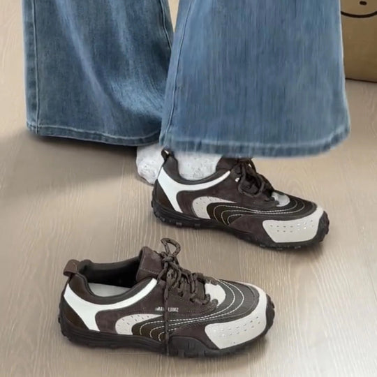 Damen Sportliche Sneakers mit einzigartigem Profil und atmungsaktiver Obermaterialstruktur EB