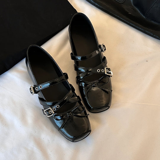 Damen Ballerina-Schuhe mit verspieltem Kreuzriemen und eleganter Schnallenverzierung EB