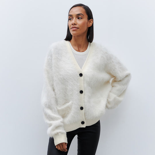 Damen Weicher Cardigan aus Mohair mit Knöpfen EB