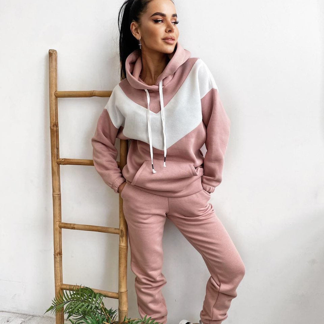 Damen zweiteiliges Loungewear-Set mit Chevron-Kapuzenpullover und taillierter Tapered-Jogginghose EB