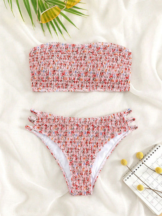 Damen Bandeau-Bikini mit raffinierten Rüschendetails EB