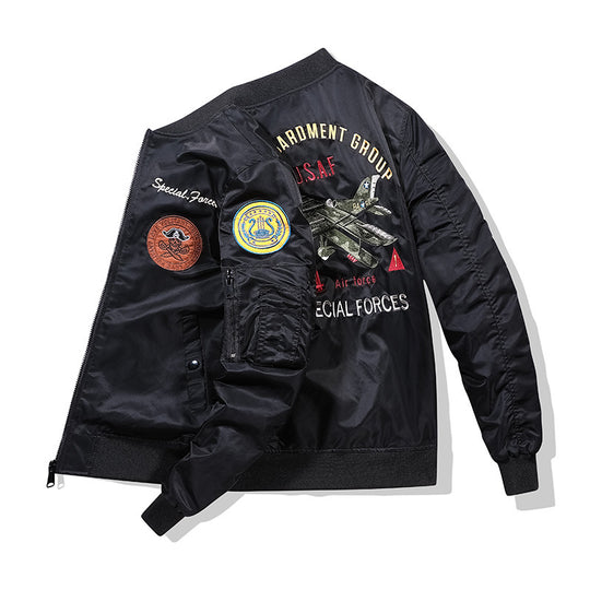 Herren Bomberblouson im Military-Patchstil mit Ärmel-Utilitytasche und geripptem Kragen EB
