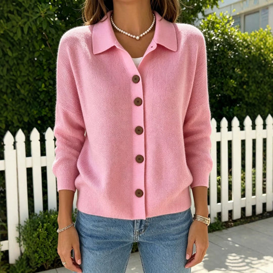 Damen Feinstrick-Cardigan mit Hemdkragen, entspannter Silhouette und Holzknöpfen EB