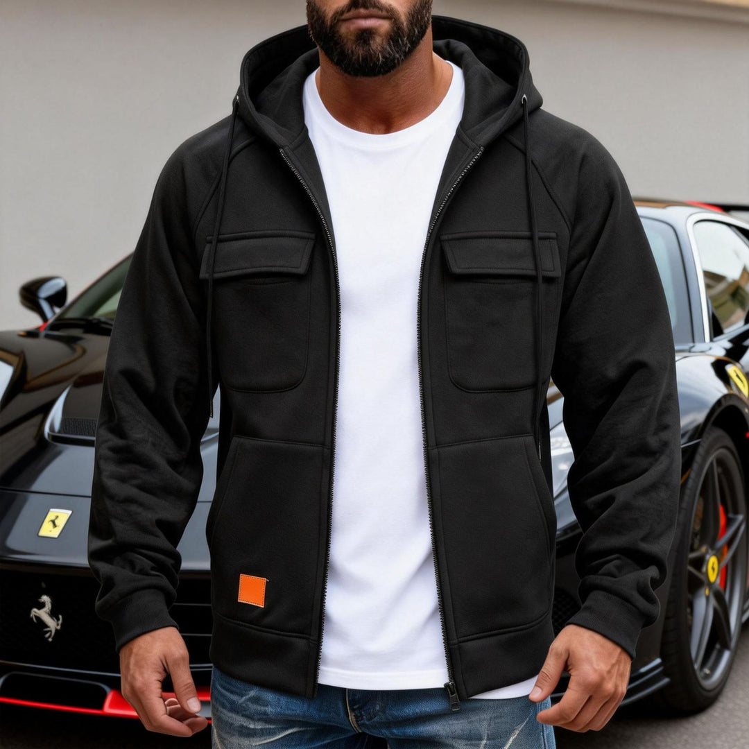 Herren nan Kapuzenjacke mit durchgehendem Reißverschluss, Brustklappen und moderner Slim‑Fit-Silhouette EB