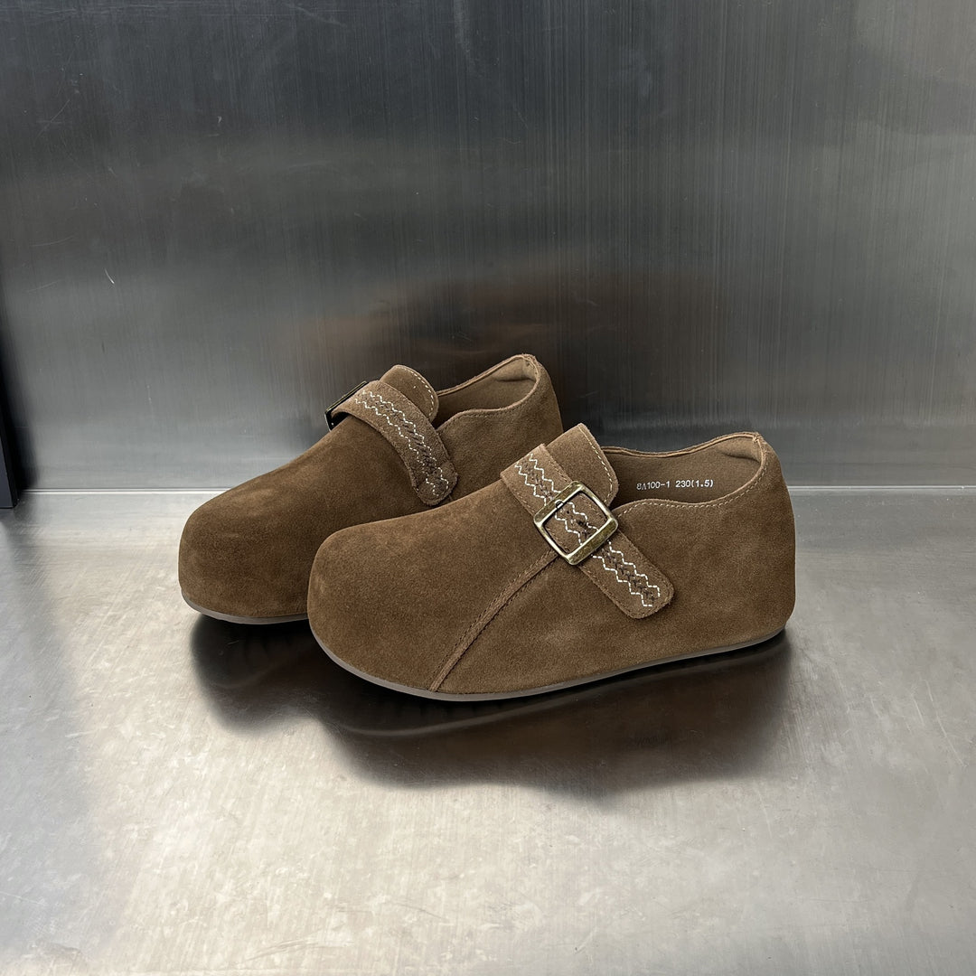 Damen Clogs aus hochwertigem Wildleder mit dekorativem Schnallenverschluss EB