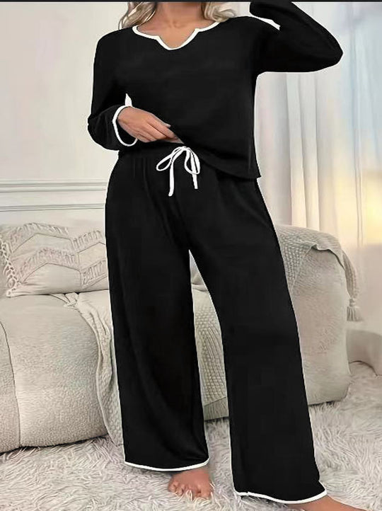 Damen Lounge-Set mit elegantem V-Ausschnitt und kontrastierenden Details EB