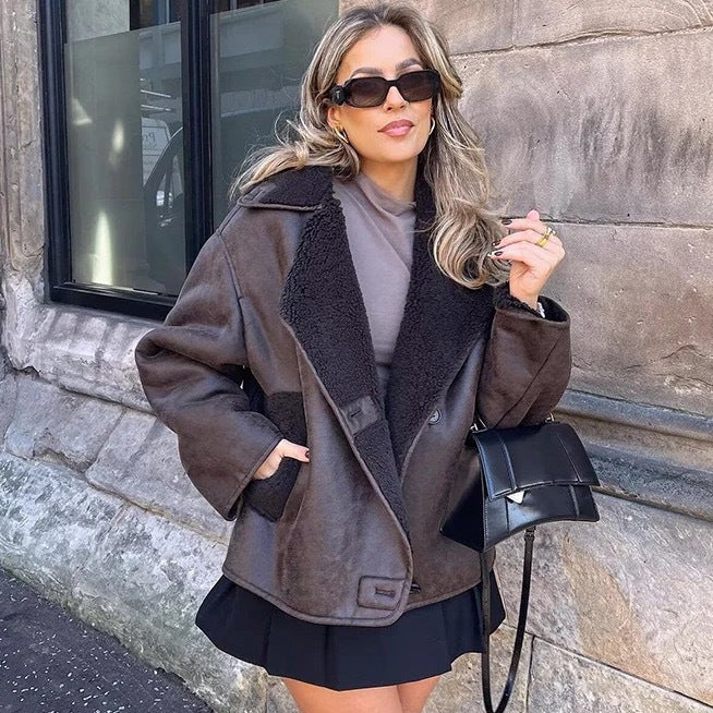Damen nan kurze Winterjacke mit weichem Teddyfutter, Umschlagkragen und Knopfleiste EB