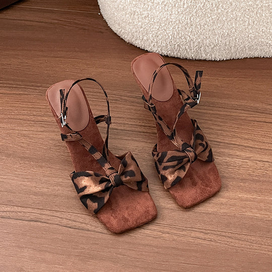 Damen Sling-Sandalen mit dekorativem Knotendesign und elegantem Absatz EB