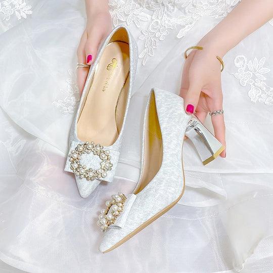 Damen elegante Pumps mit perlverzierten Akzenten EB
