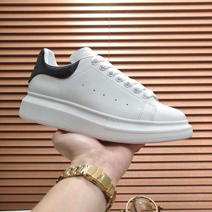 Damen Sportliche Sneakers mit modischer Lederspitze und gepolsterter Sohle EB