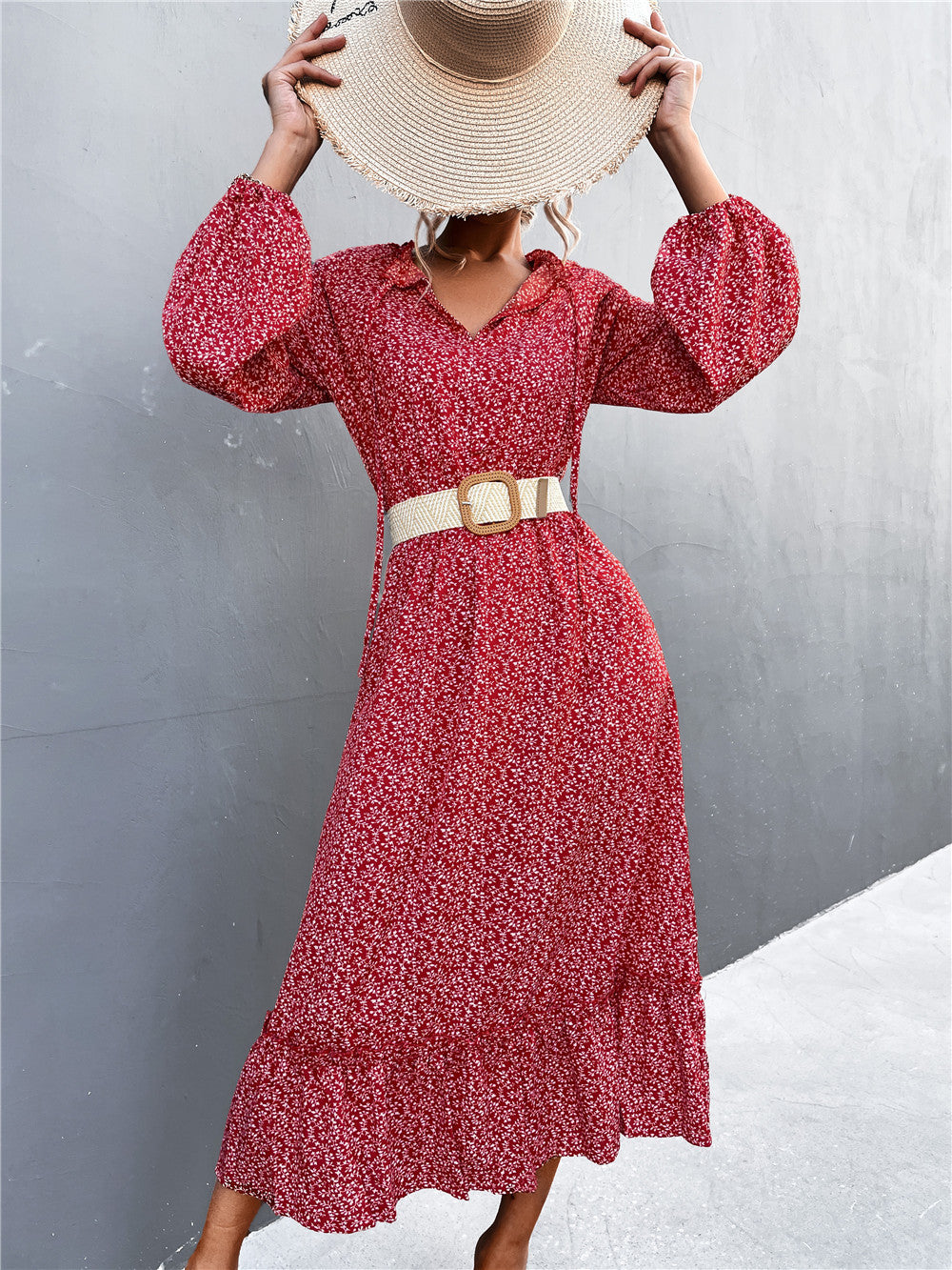 Damen Midikleid mit verspielt-floralem Design und weiten Ärmeln EB