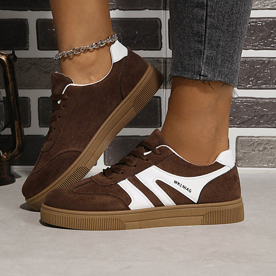 Damen Suede Sneakers im sportlich-modernen Design mit rutschfester Sohle EB