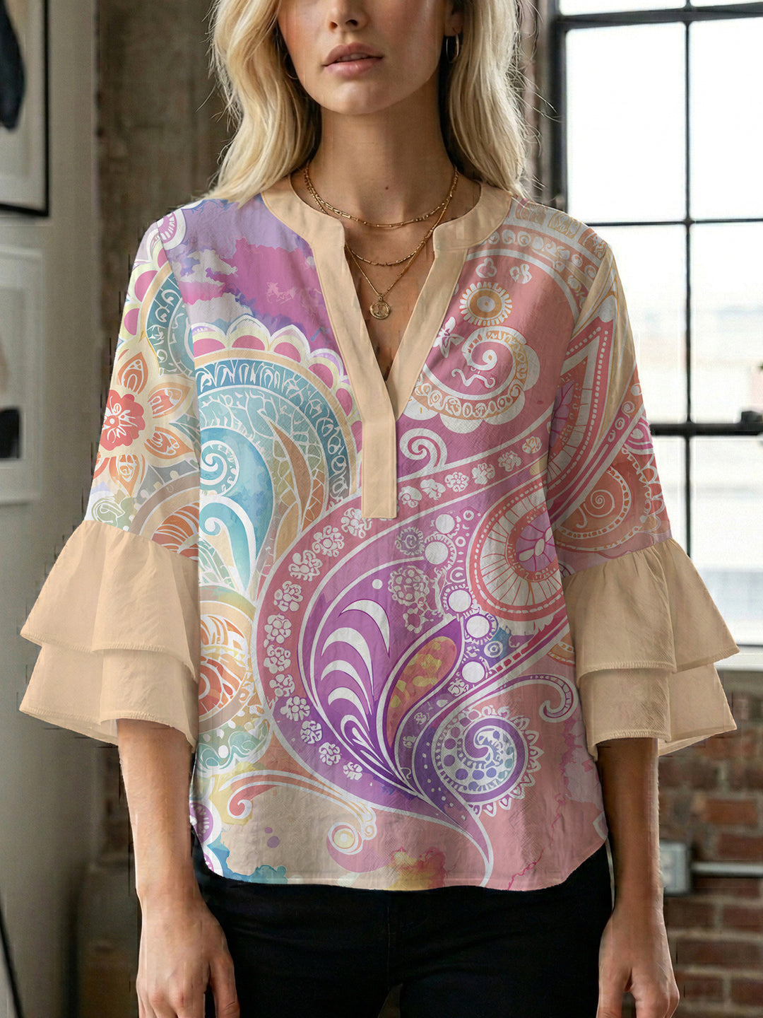 Damen Bluse mit voluminösen Rüschenärmeln und kreativem Floraldesign EB