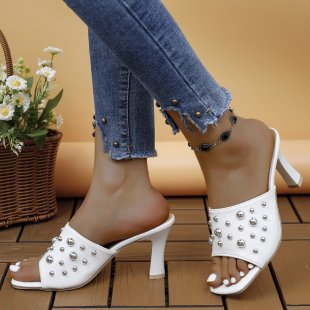 Damen Mules mit glamourösem Perlendetail und elegantem Blockabsatz EB