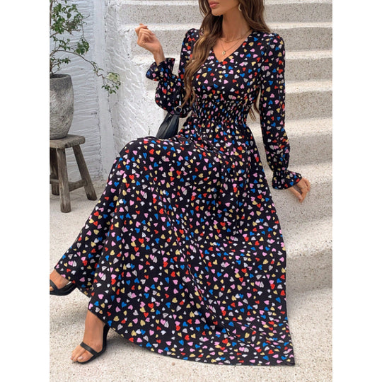 Damen Maxikleid mit farbenfrohem Herzmotiv und elastischem Taillenbereich EB