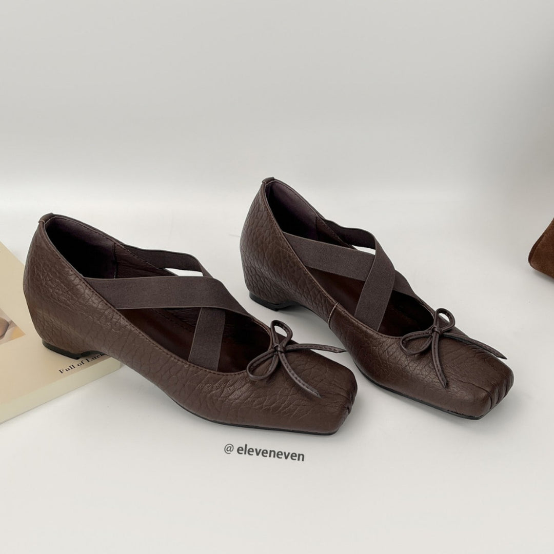Damen Ballerina-Schuhe mit raffiniertem Cross-Over-Riemen und weichem Leder EB