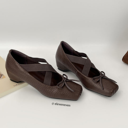 Damen Ballerina-Schuhe mit raffiniertem Cross-Over-Riemen und weichem Leder EB