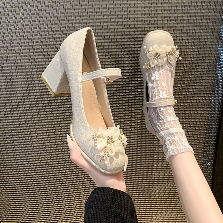 Damen elegante Mary Jane Pumps mit Blumendetails EB
