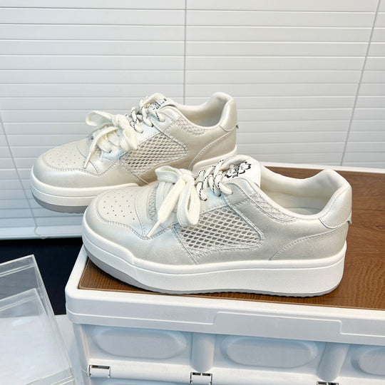 Damen Sportliche Sneakers mit luftiger Netz- und Lederkombination EB