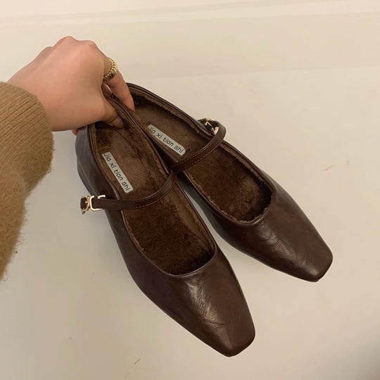 Damen Elegante Ballerinas mit verstellbarem Riemen und komfortabler Innensohle EB