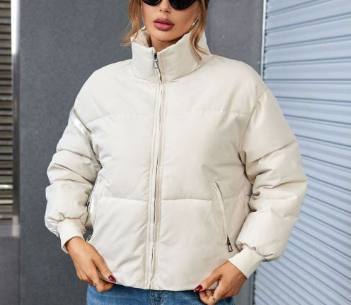 Damen Winter-Steppjacke mit hochschließendem Kragen und praktischen Reißverschlusstaschen EB