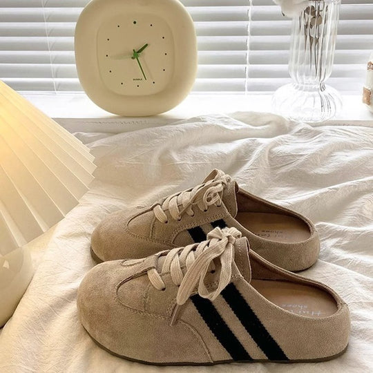 Damen Sneaker mit lässigem Schnürdesign und hochwertigem Wildleder EB
