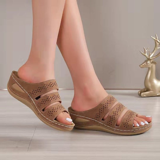 Damen Komfortable und atmungsaktive Pantolette mit modischem Lochdesign EB