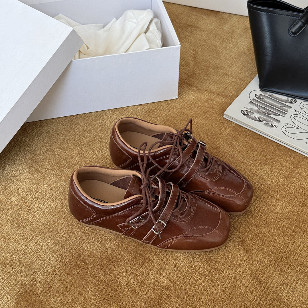 Damen Elegante Ledersneaker mit modischem Schnürsystem und komfortabler Innensohle EB