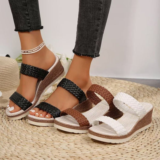 Damen Wedgesandalen mit geflochtenen Riemen und kombinierter Sohle EB