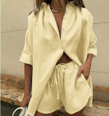Damen lässiges Leinen-Set mit oversized Hemd und kurzen Hosen EB