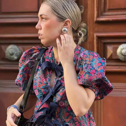 Damen Bluse mit voluminösen Ärmeln und floralen Mustern EB