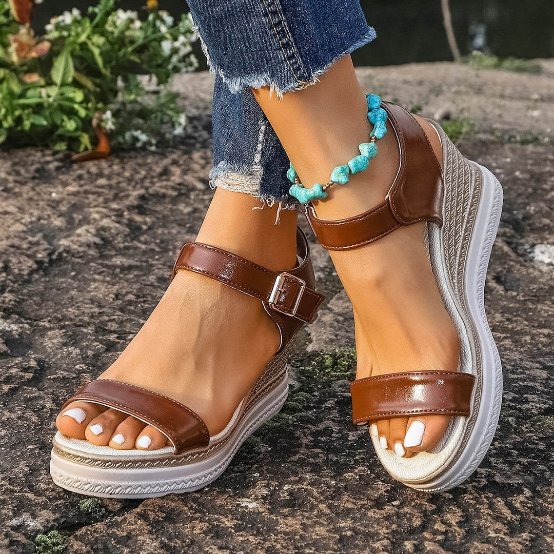 Damen Wedge-Pantoletten mit modischem Riemendesign und komfortabler Sohle EB