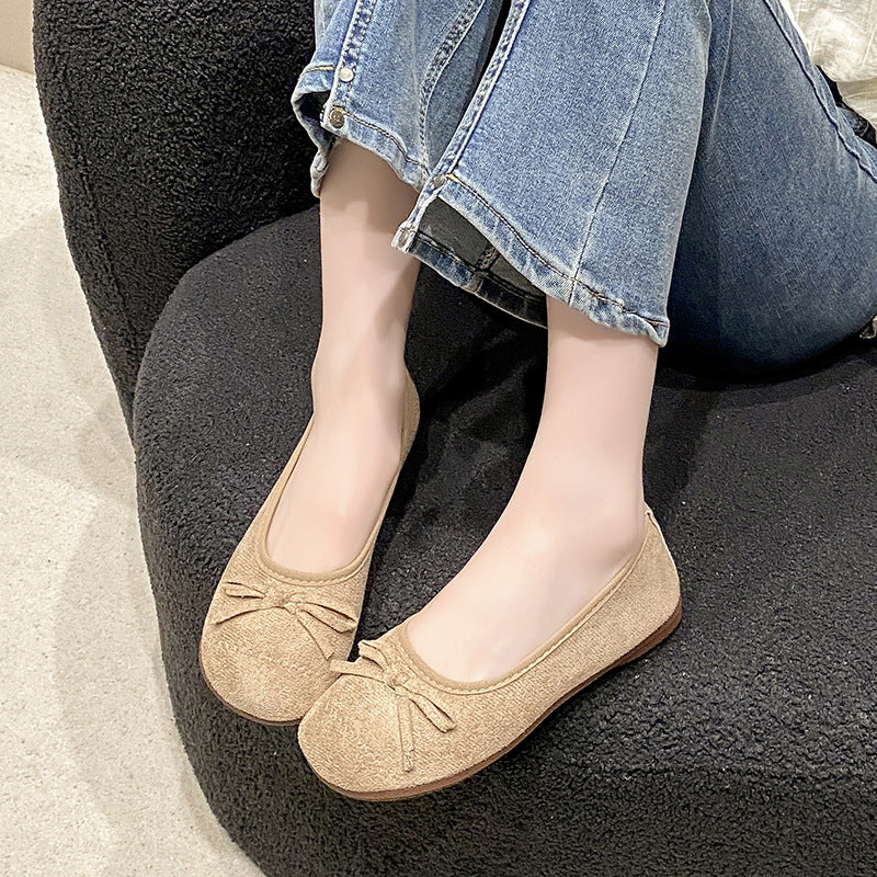 Damen Ballerina-Schuhe mit zierlichem Schleifenakzent und eleganter Oberfläche EB