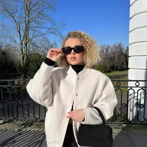 Damen gemütliche Sweatjacke mit hoher Kragenform und praktischen Taschen EB