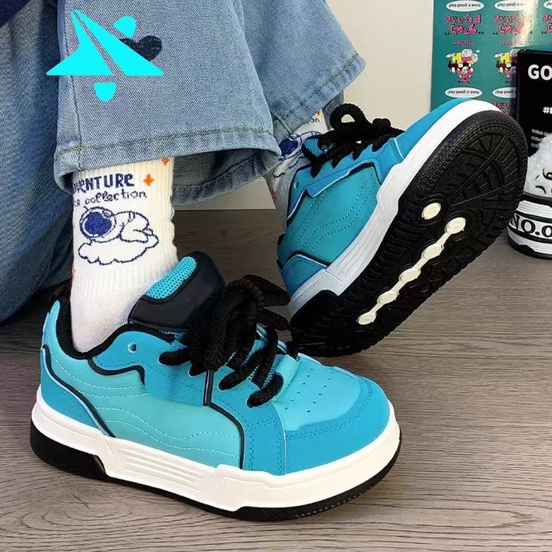 Damen Sportliche Sneakers mit trendigem Obermaterial und komfortabler Dämpfung EB