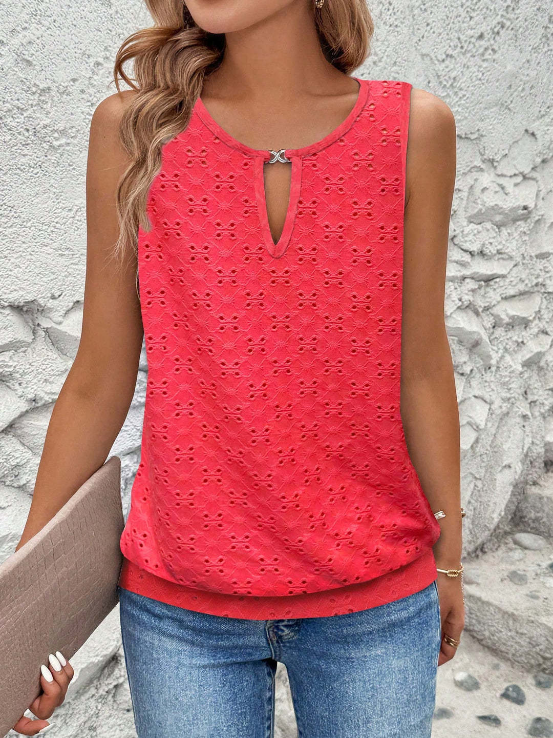 Damen luftiges Tanktop mit dekorativem Ausschnitt und feiner Struktur EB