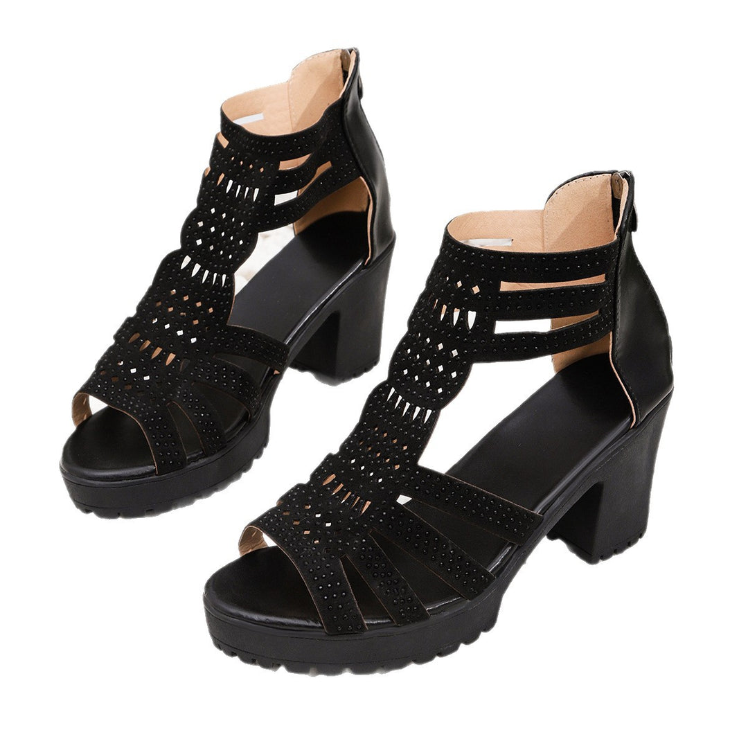 Damen modische Sandalen mit kunstvoller Riemenführung und komfortablem Blockabsatz EB