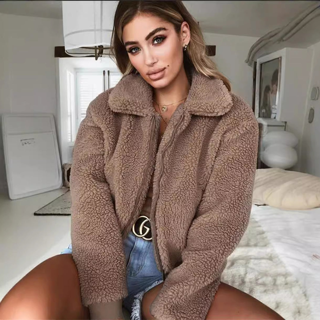 Damen Kuschelige Teddyjacke mit hohem Kragen EB