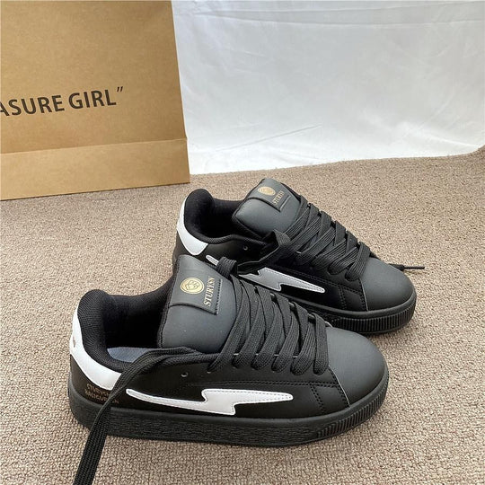 Damen Sneakers mit hochwertiger Lederoberfläche und strapazierfähiger Sohle EB