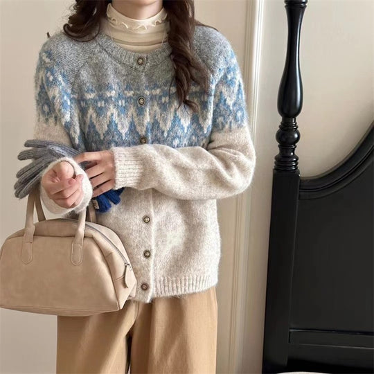 Damen Strickcardigan mit traditionellem Muster und Knopfdetails EB
